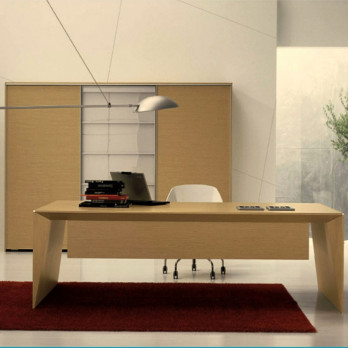 Bureau Eracle piétements panneaux, avec voile de fond. Bureau Eracle piétements panneaux, avec voile de fond.